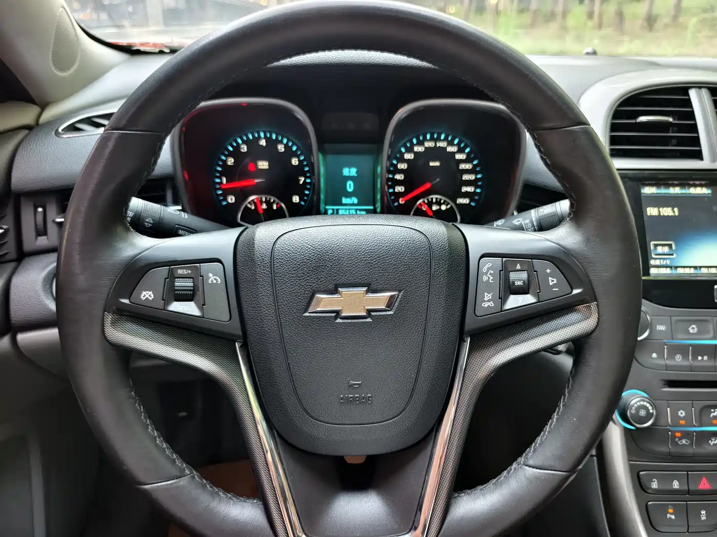 Chevrolet Malibu 2014 2.0L Automatic Luxury фото 16