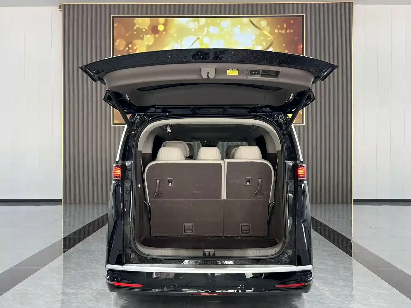 Denza D9 2022 DM-i 970 AWD Flagship фото 10