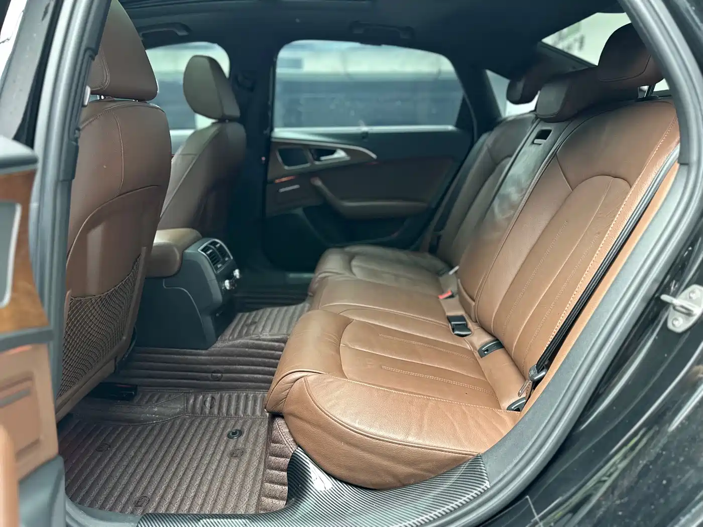 Audi A6L 2018 30th Anniversary 45 TFSI quattro Sport фото 10