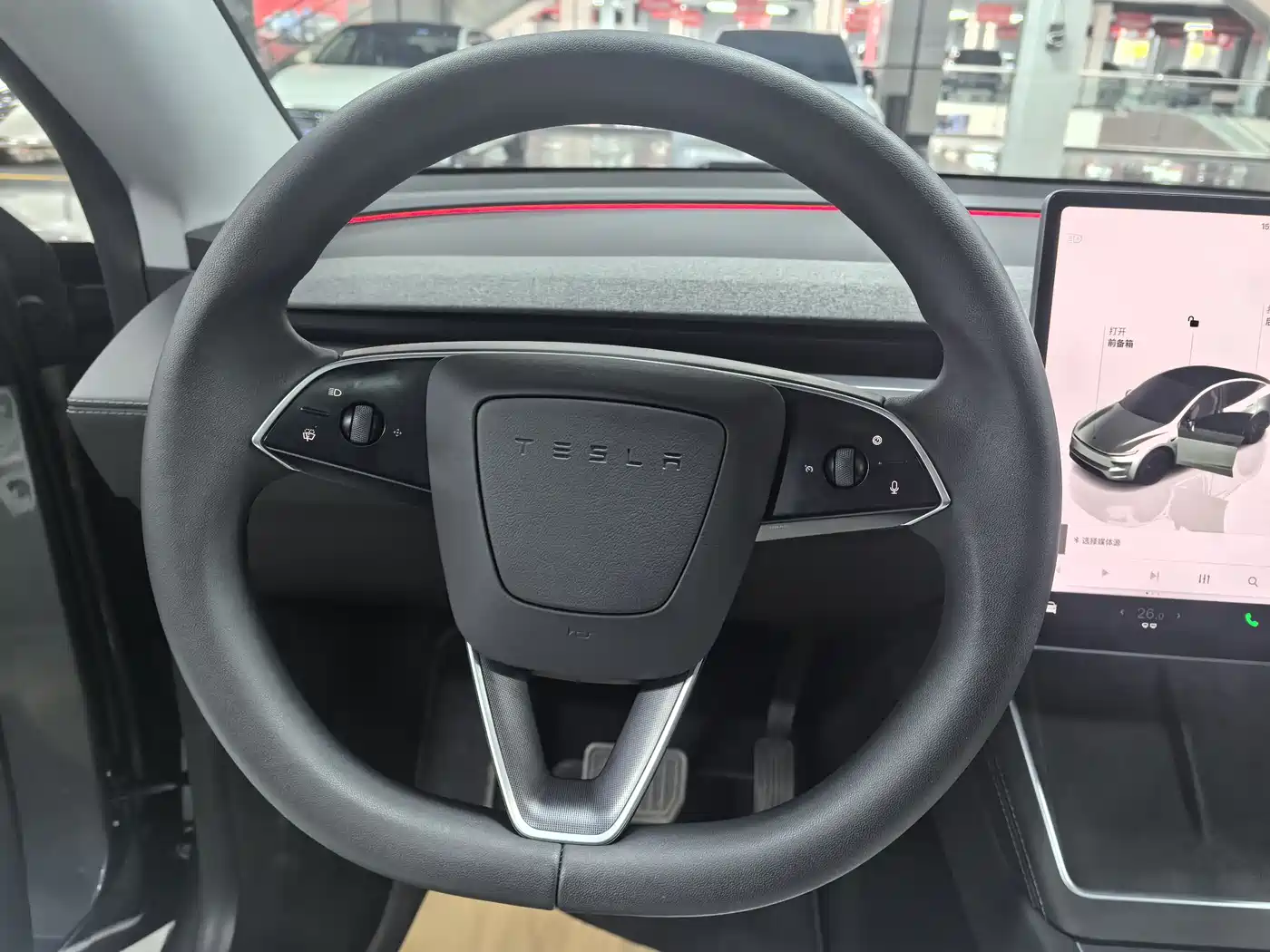 TESLA MODEL Y