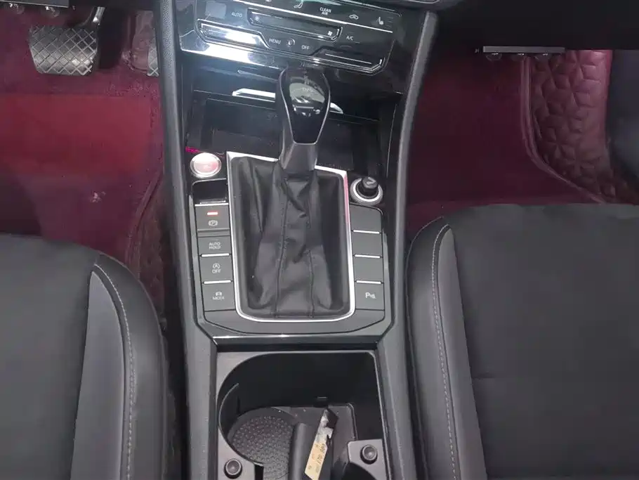 Volkswagen Sagitar 2019 280TSI DSG Luxury China V фото 16