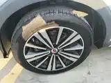 Фото 23 - Roewe RX5