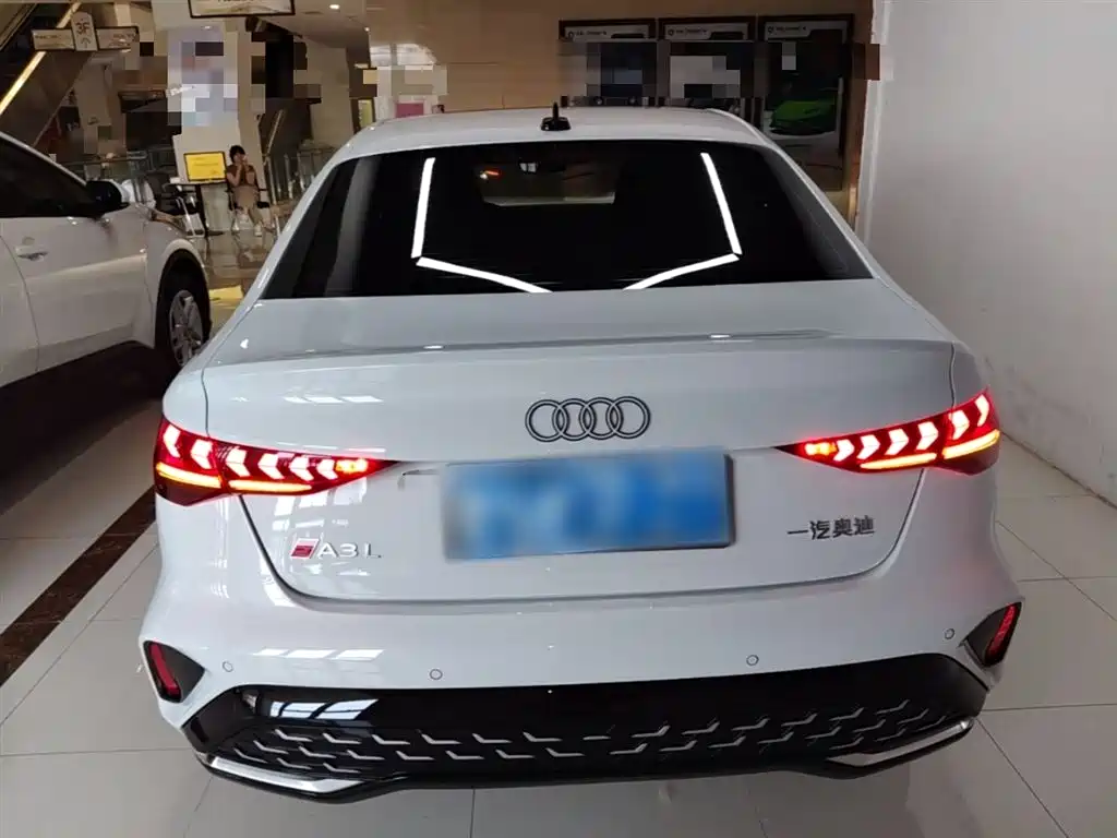 Audi A3 2025 A3L Limousine 35TFSI Flying Premium фото 6