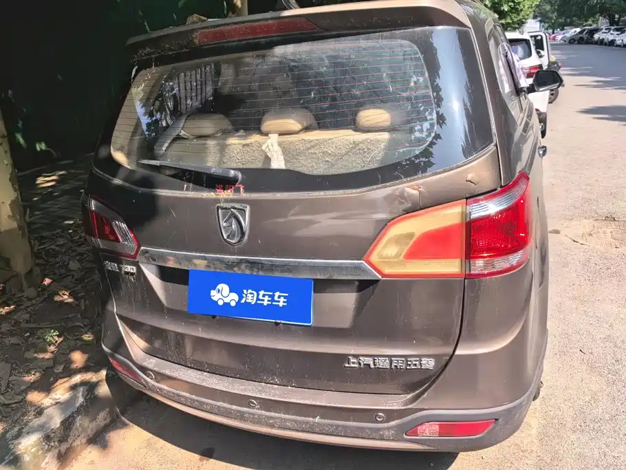 Baojun 730 2015 2014 1.5L Manual Comfort 7-seater