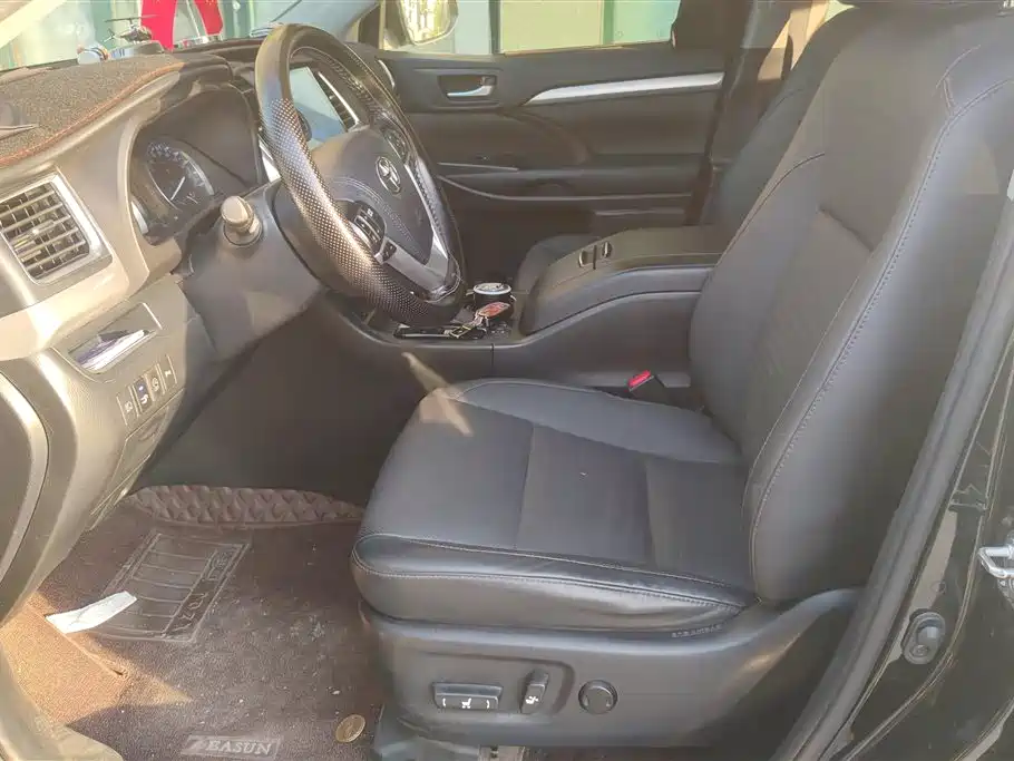 Toyota Highlander 2018 2.0T 4WD Luxury 7-seater China VI фото 9