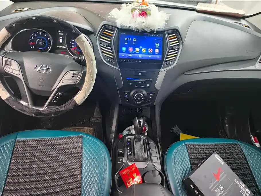 Hyundai Santa Fe 2013 Model 2.4L Automatic 4WD Comfort фото 12