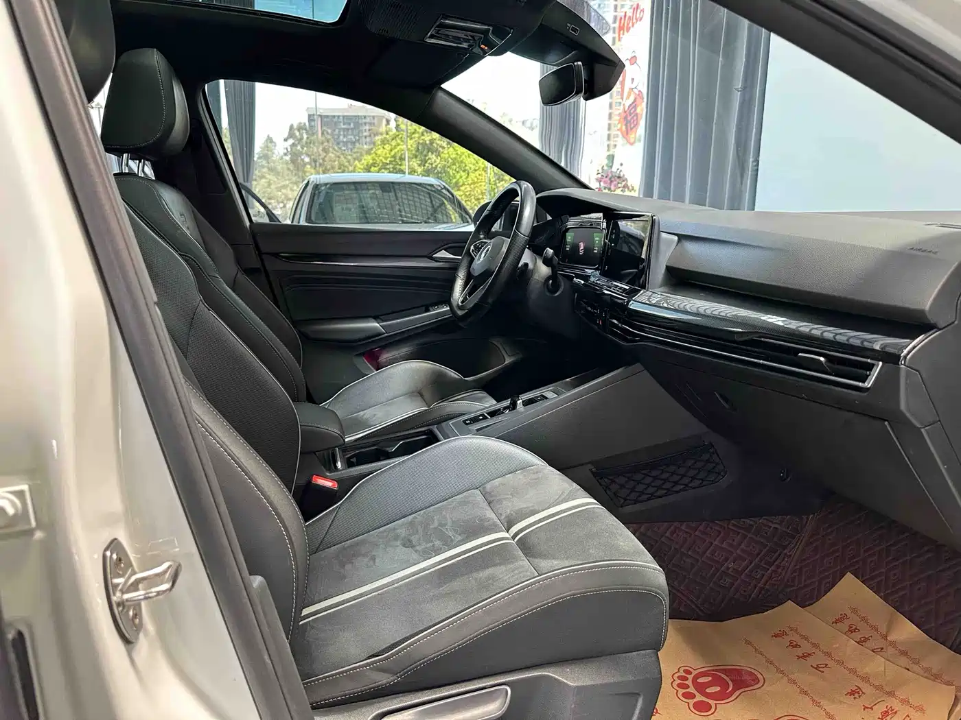 Volkswagen Golf 2021 280TSI DSG R-Line фото 27
