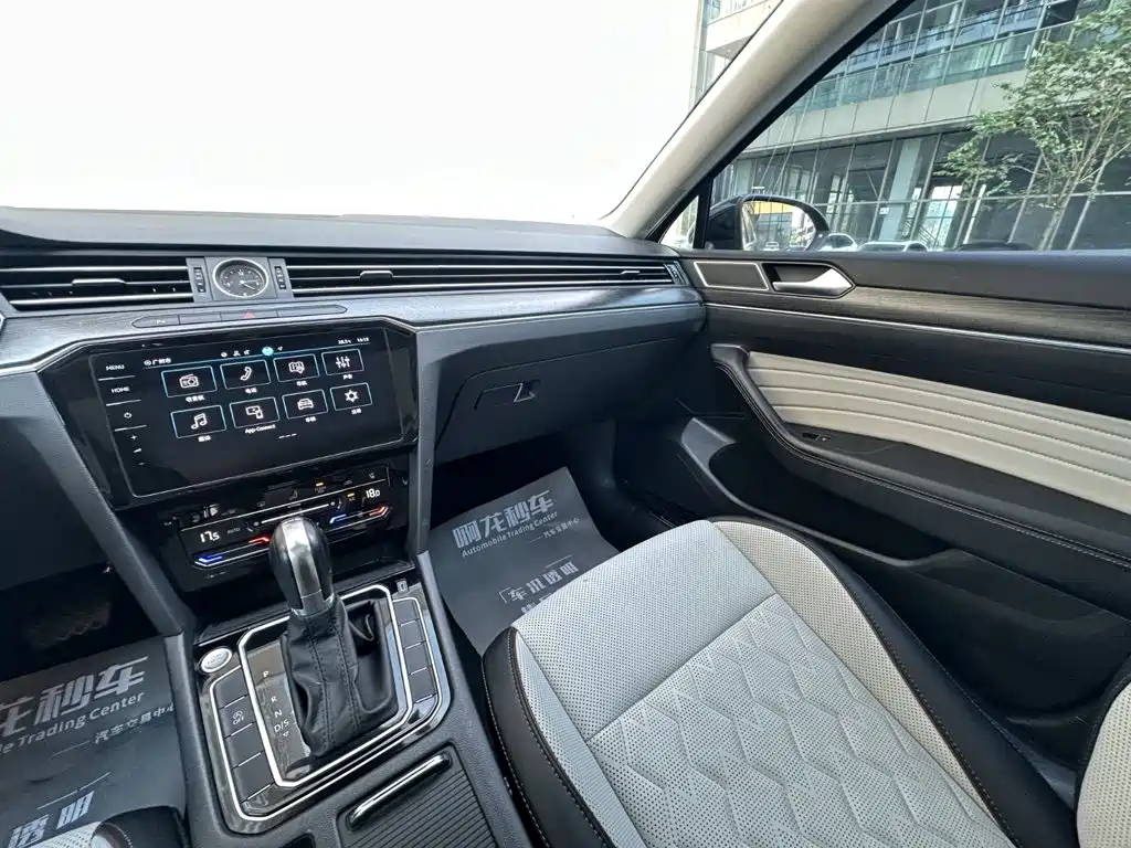 Volkswagen Magotan 2026 2026 Model 30 Million Special Selection 380TSI DSG Luxury