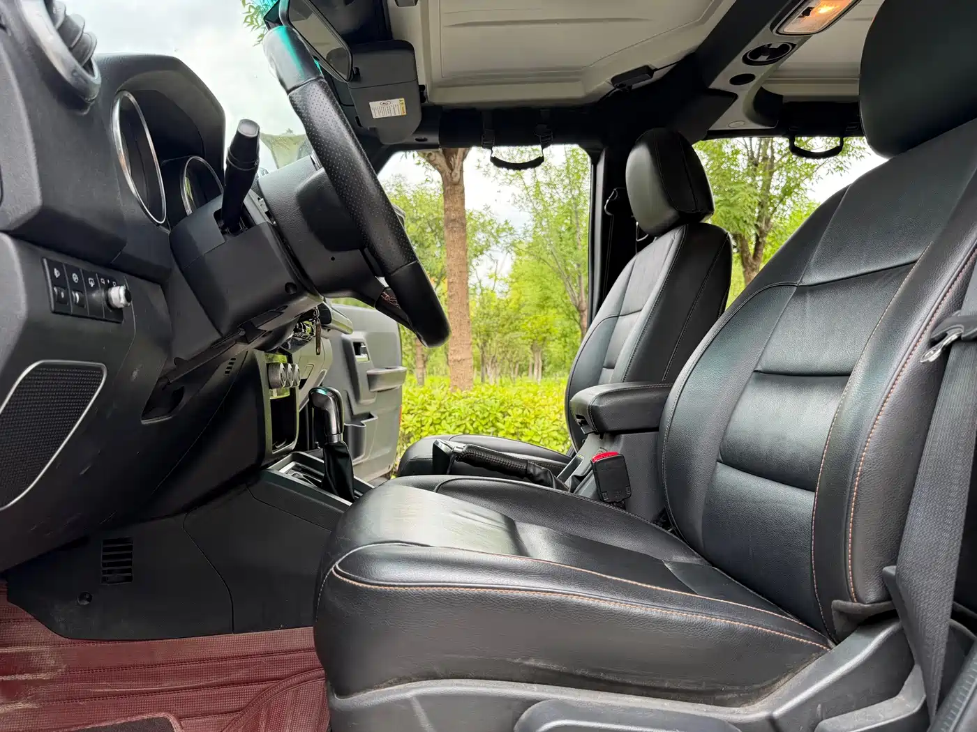 BAIC ORV Beijing Offroad BJ40 2016 2016 2.3T Automatic 4WD Luxury Edition