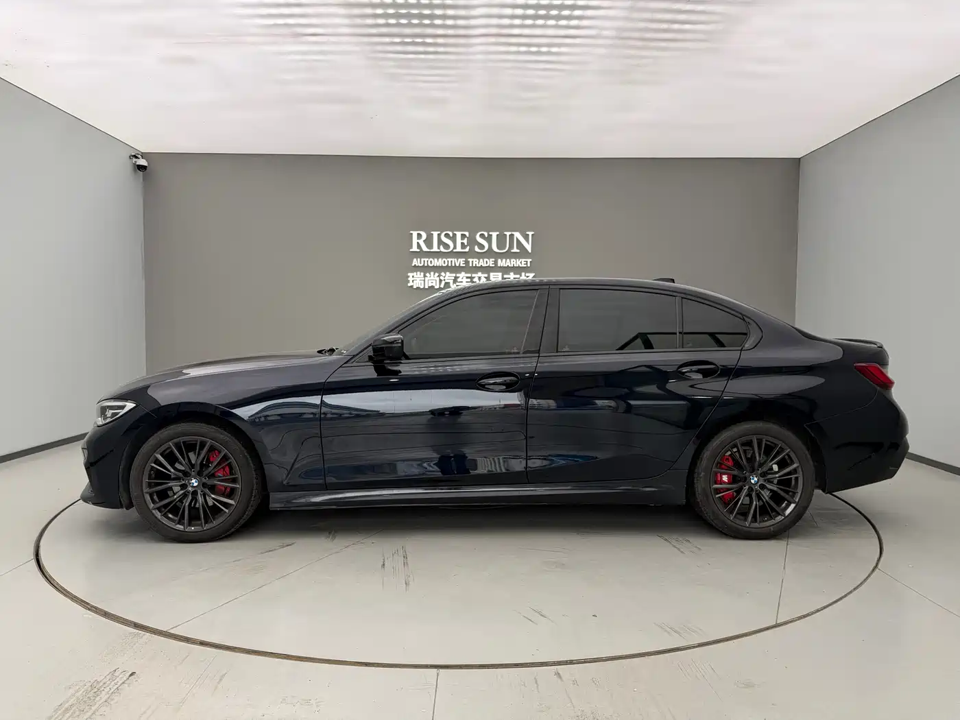 BMW 3 Series 2022 325Li M Sport Shadow Edition фото 4