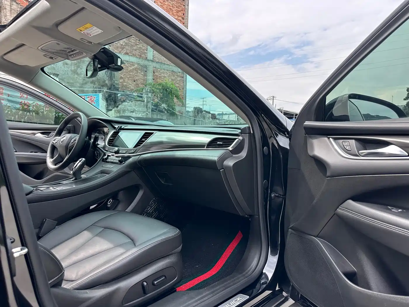 Фото 12 - Buick LaCrosse