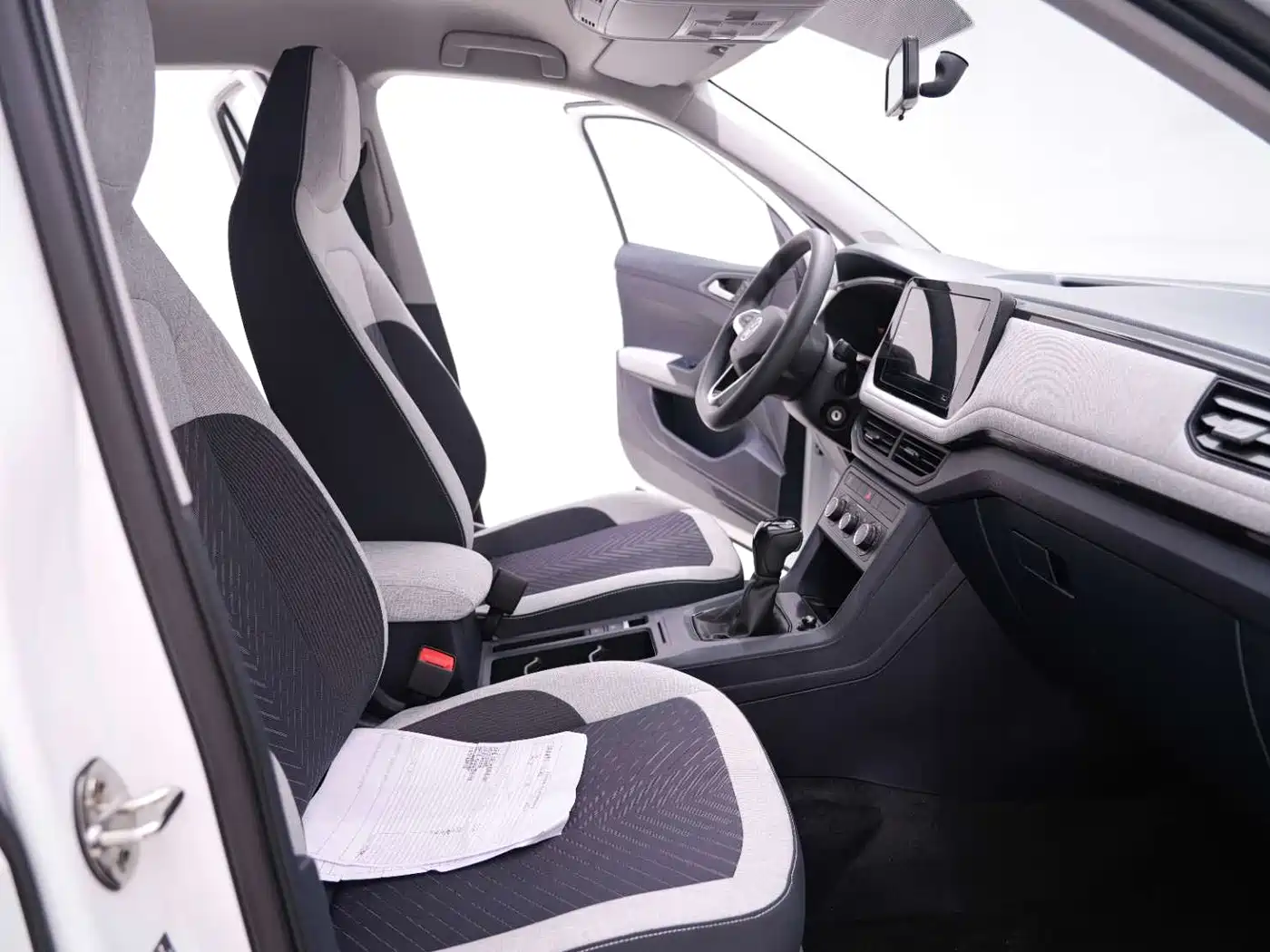 Volkswagen Tharu 2025 Model Rising Star 1.5L Advance Edition фото 17