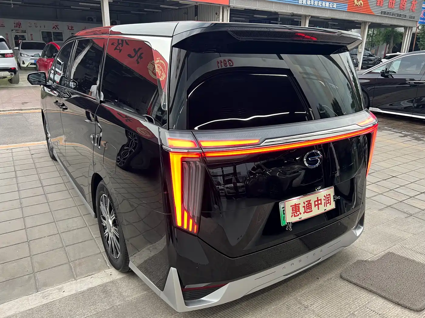 GAC Trumpchi Trumpchi M8 2023 Model Master Series 400T Flagship Edition фото 5