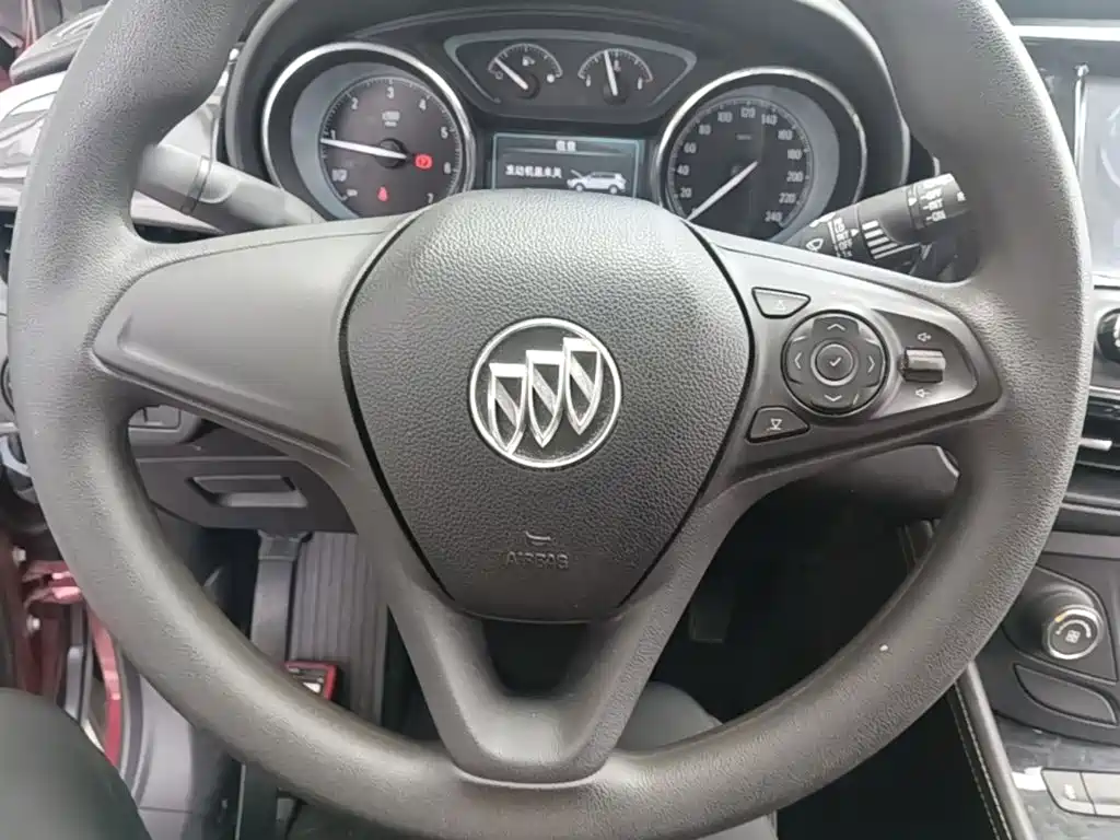 Фото 11 - Buick Envision Plus