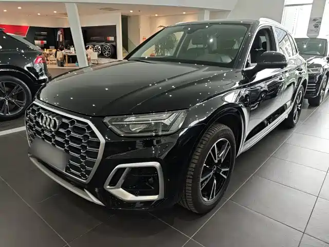 Audi Q5L 2022 40T Fashion Dynamic