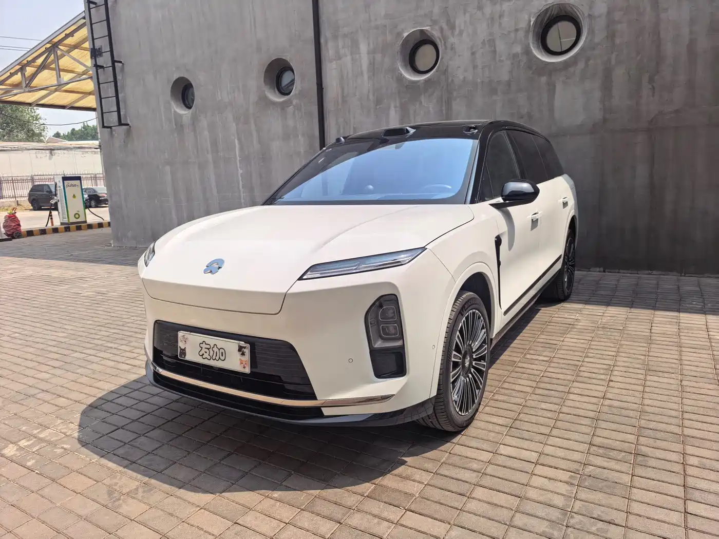 NIO ES8 2025 Base Model 7-Seater