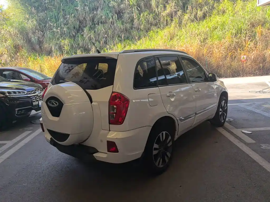 Chery Tiggo 3 2017 2016 1.6L CVT Smart Edition