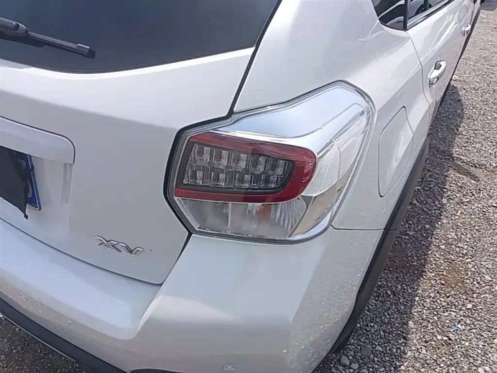 Subaru XV 2017 2.0i Special Edition фото 8