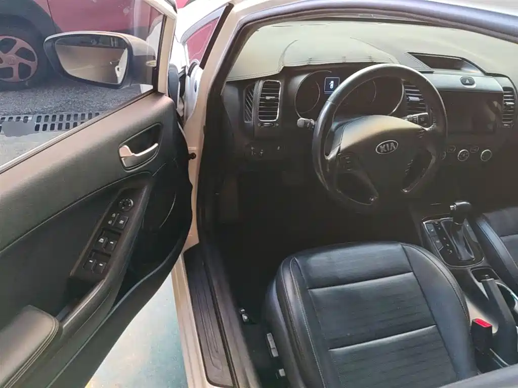 Kia K3 2017 1.6L Automatic 15th Anniversary Special GLS фото 16