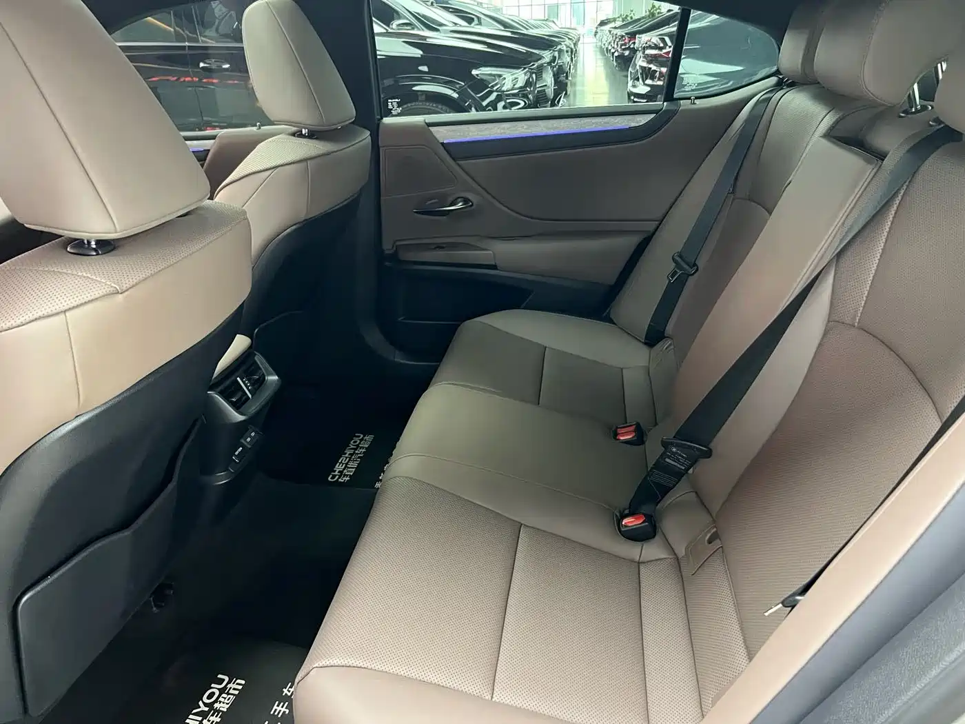 Lexus ES 2025 2025 200 Ultimate Edition