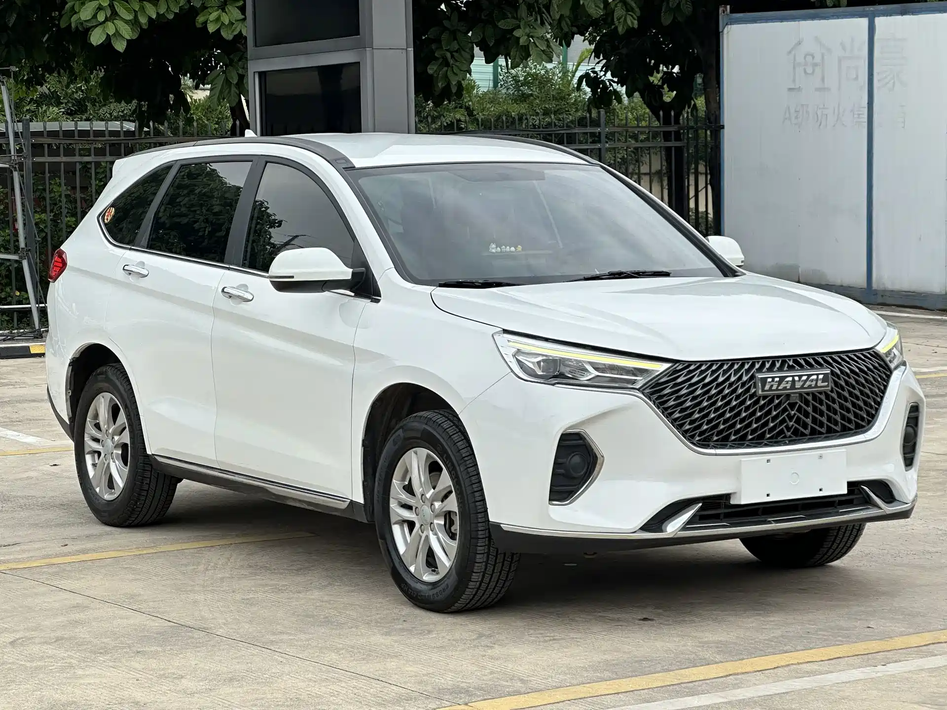 Фото 2 - Haval M6