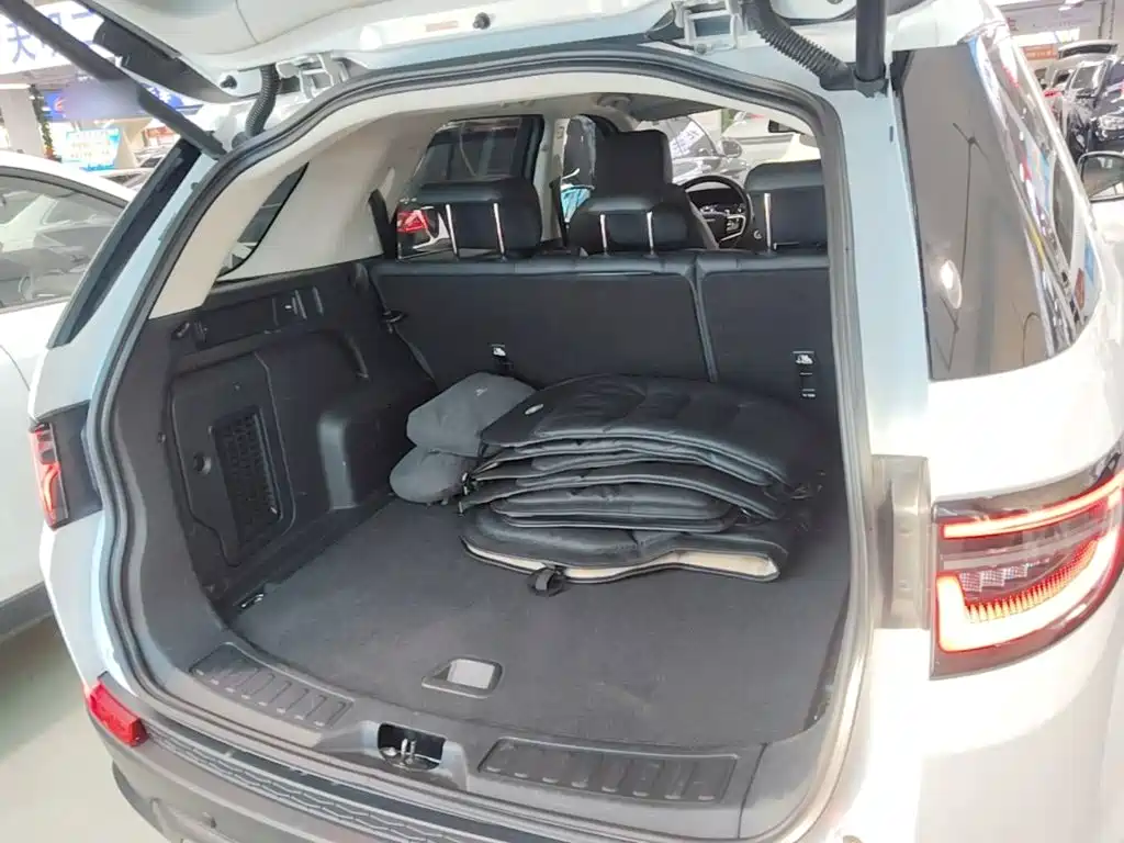 Фото 19 - Land Rover Discovery Sport