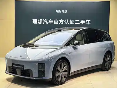 Li Auto i8