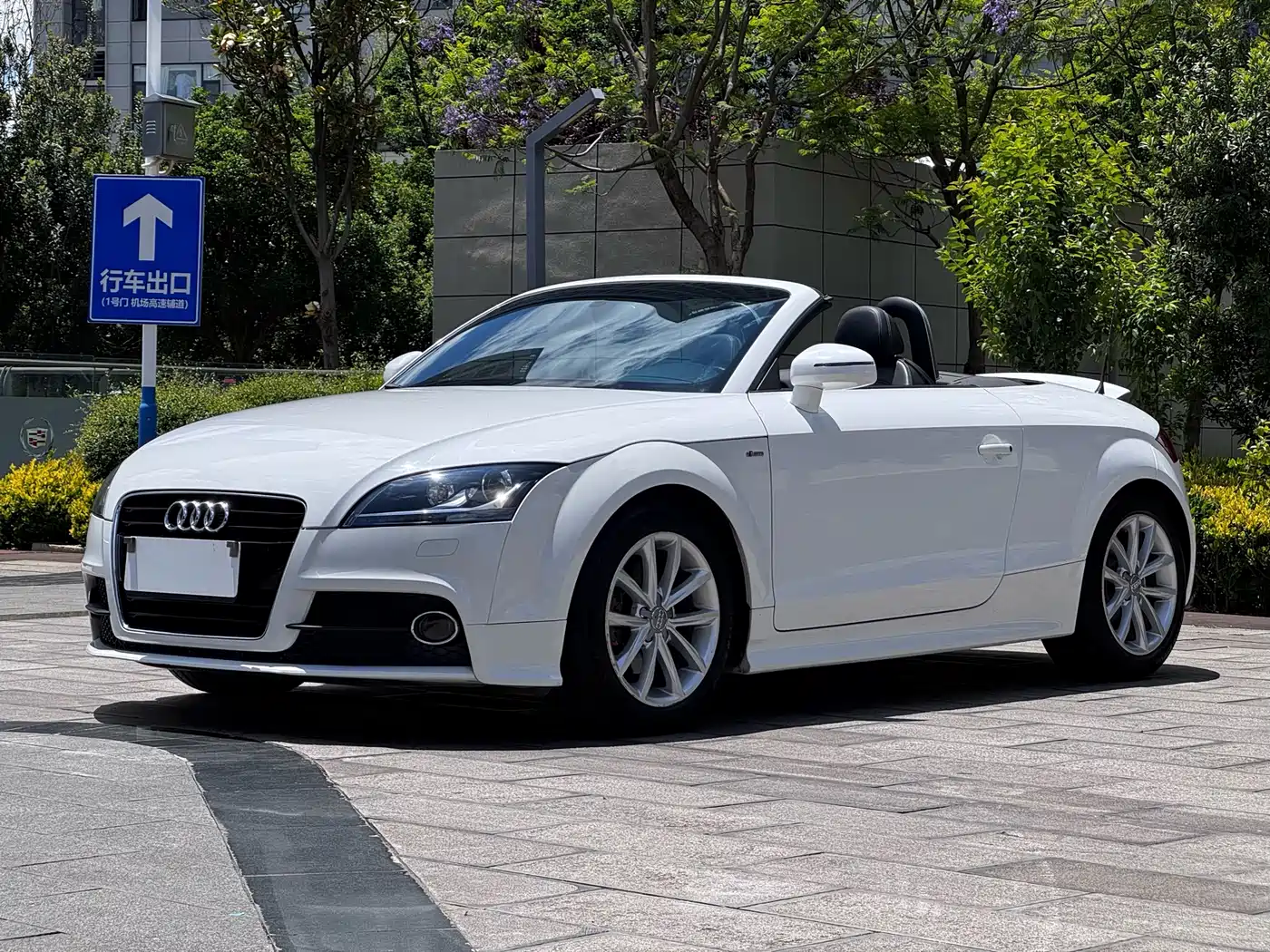Audi TT 2013 TT Roadster 45 TFSI фото 5