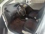 Фото 6 - Toyota Yaris