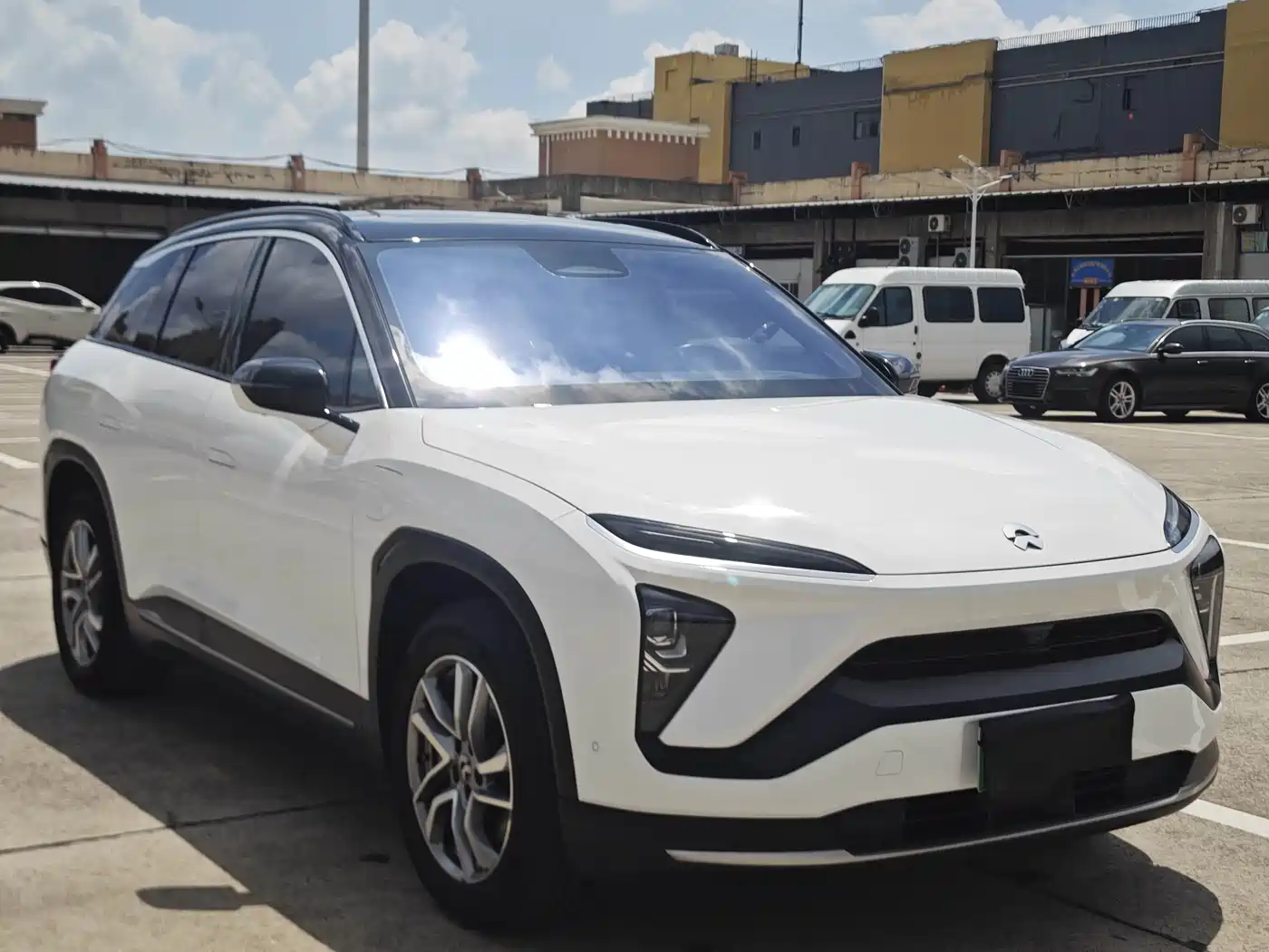 Фото 3 - NIO ES6