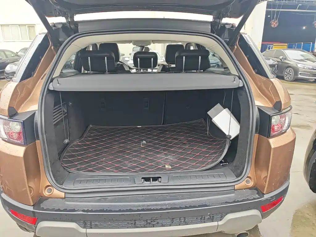 Photo 19 - Land Rover Range Rover Evoque