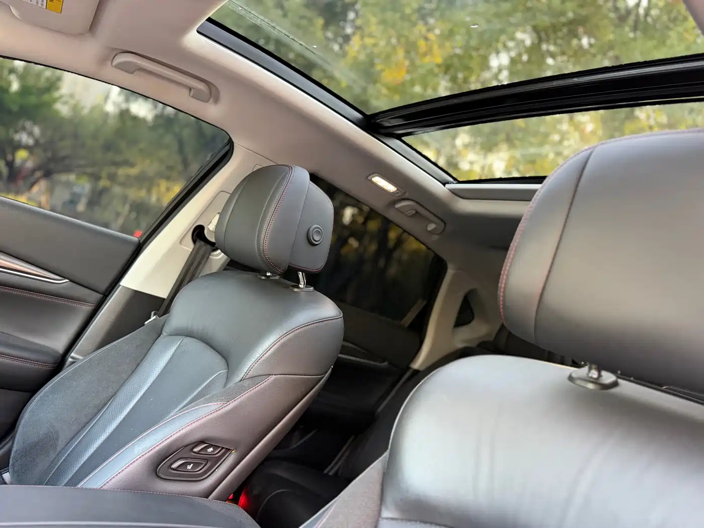 GAC Trumpchi Trumpchi GA8 2020 390T Prestige Edition фото 15