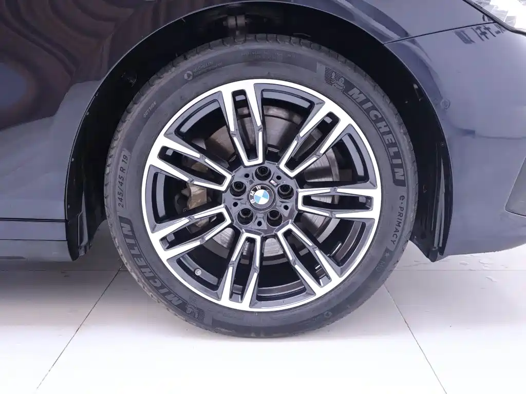 BMW 5 Series 2026 2026 530Li Leading M Sport Package