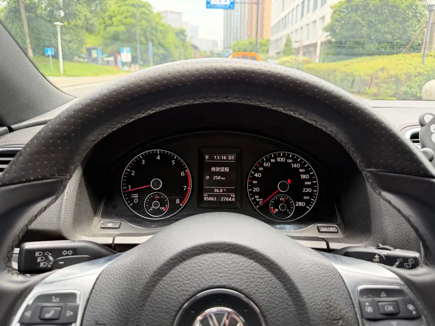 Volkswagen Scirocco 2011 2011 2.0TSI Luxury