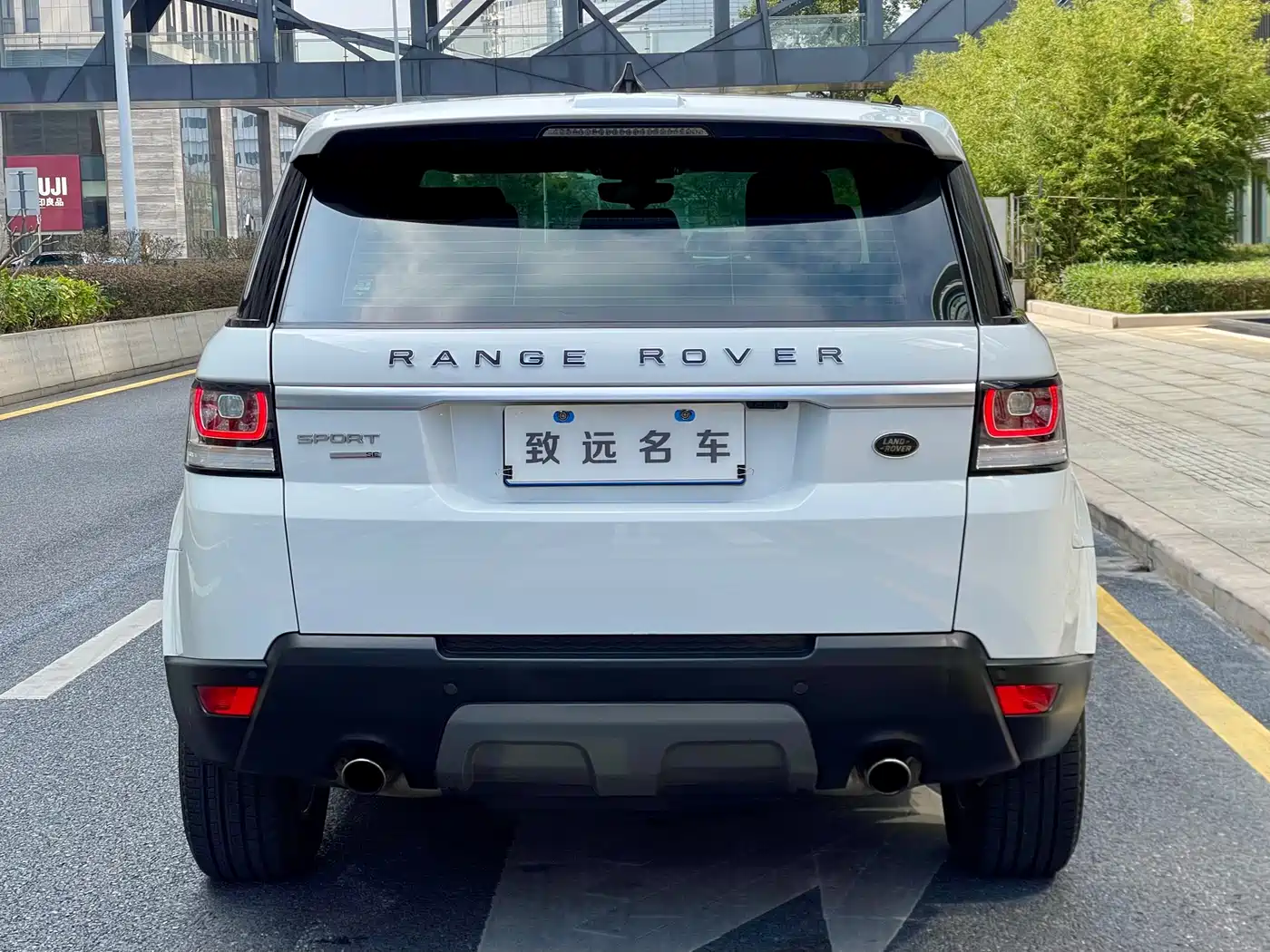 Land Rover Range Rover Sport 2017 3.0 SC V6 SE фото 5