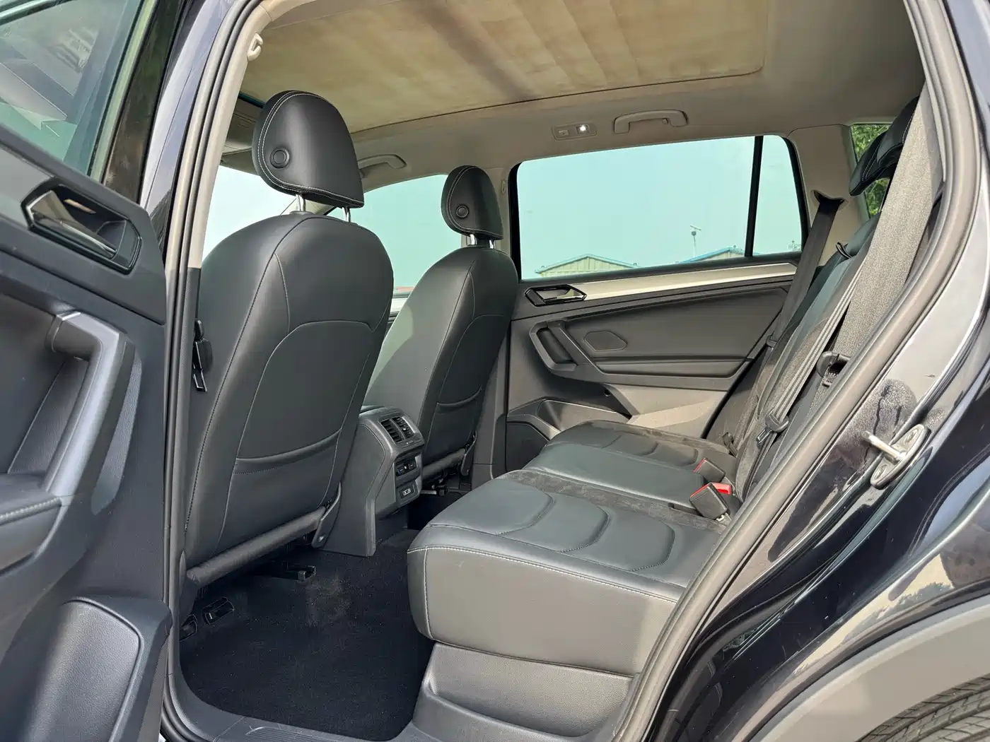 Volkswagen Tiguan L 2018 330TSI Automatic 2WD Luxury Edition фото 10