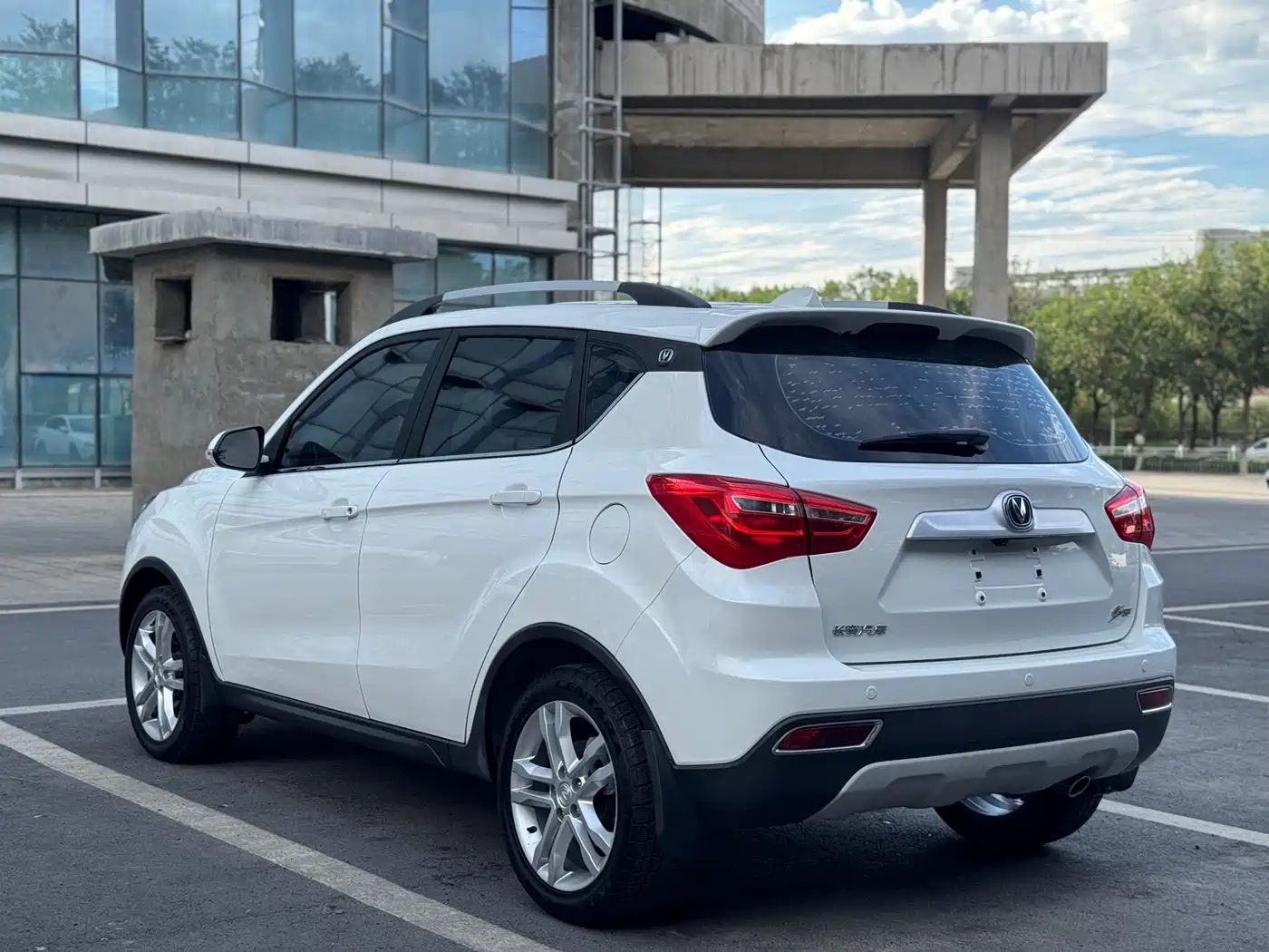 Changan CS35 2017 2017 1.6L Auto Luxury