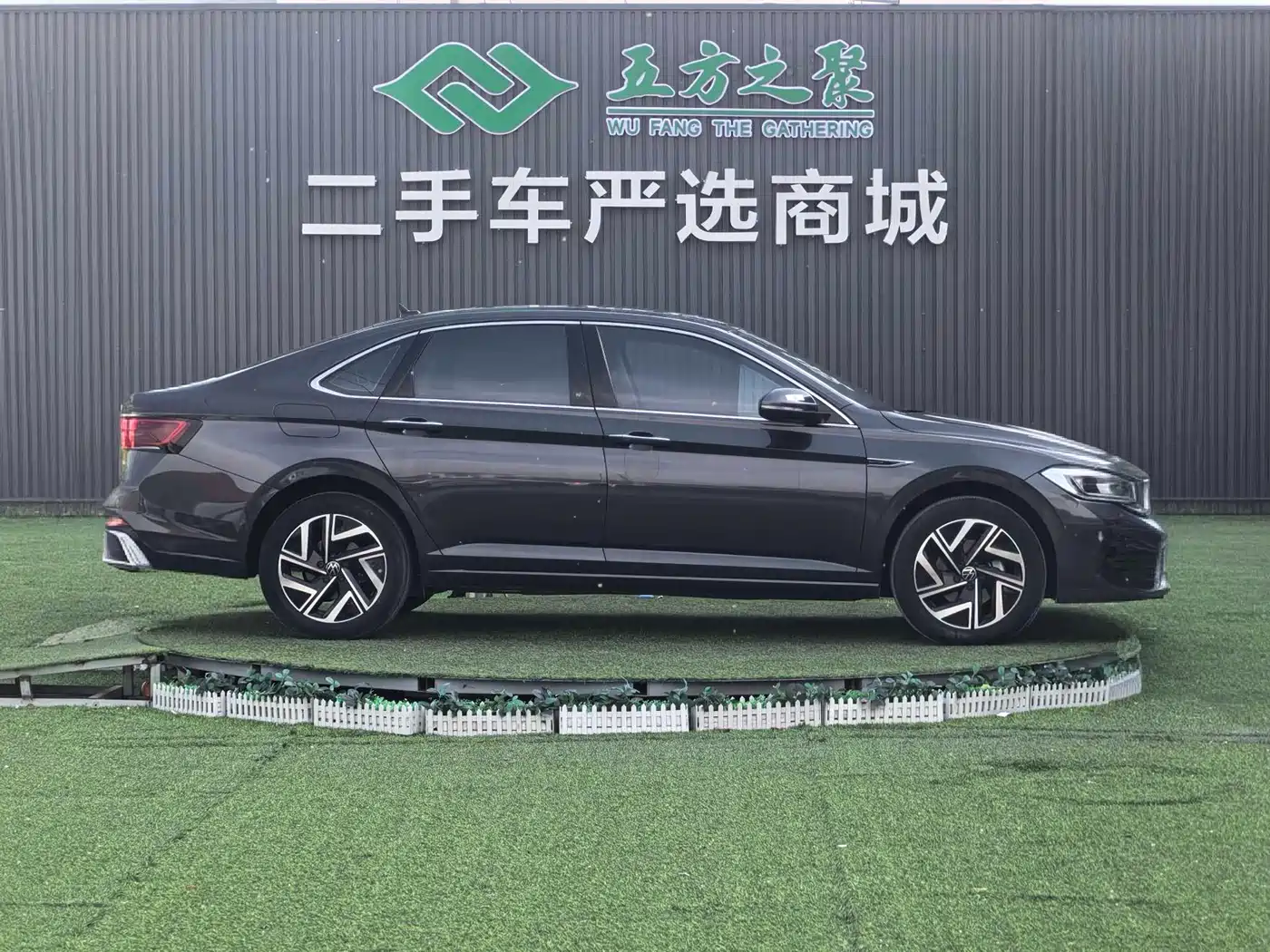 Volkswagen Sagitar 2023 300TSI DSG Surpassing Edition фото 4