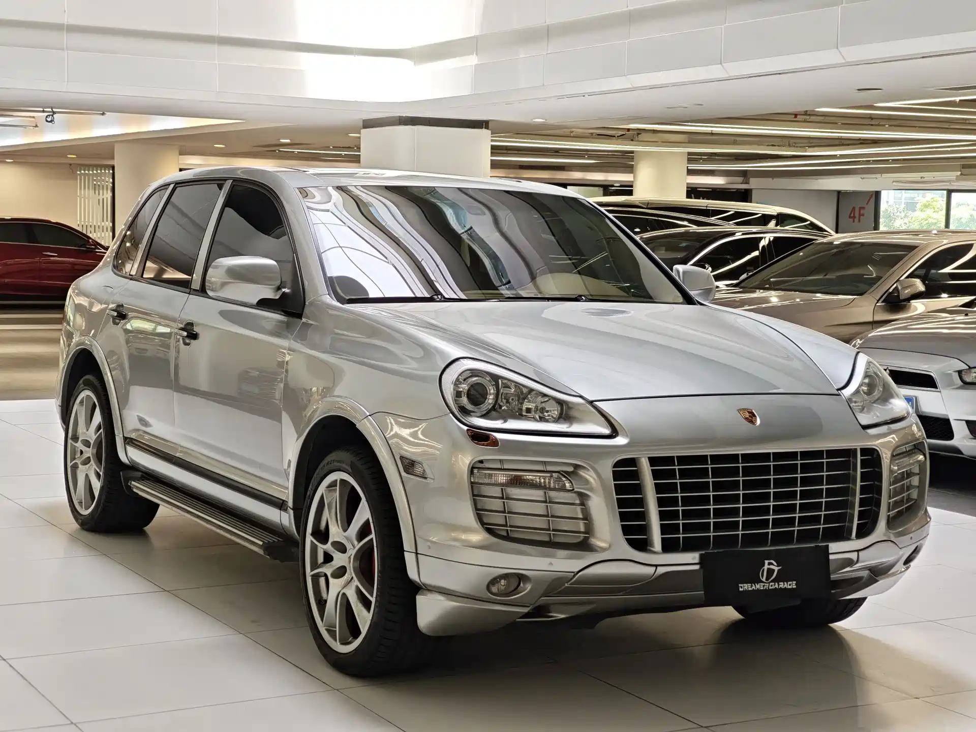 صورة 2 - Porsche Cayenne
