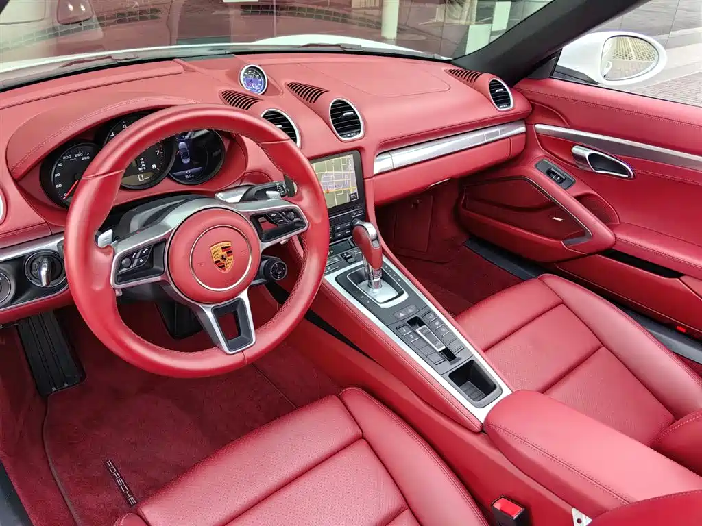 Porsche 718 2022 Boxster 2.0T фото 10