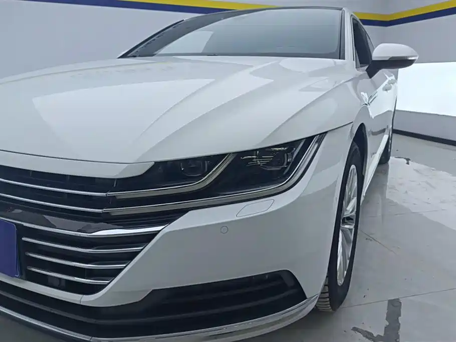 Volkswagen FAW-Volkswagen CC 2019 330TSI Charming Appearance (China V) фото 5