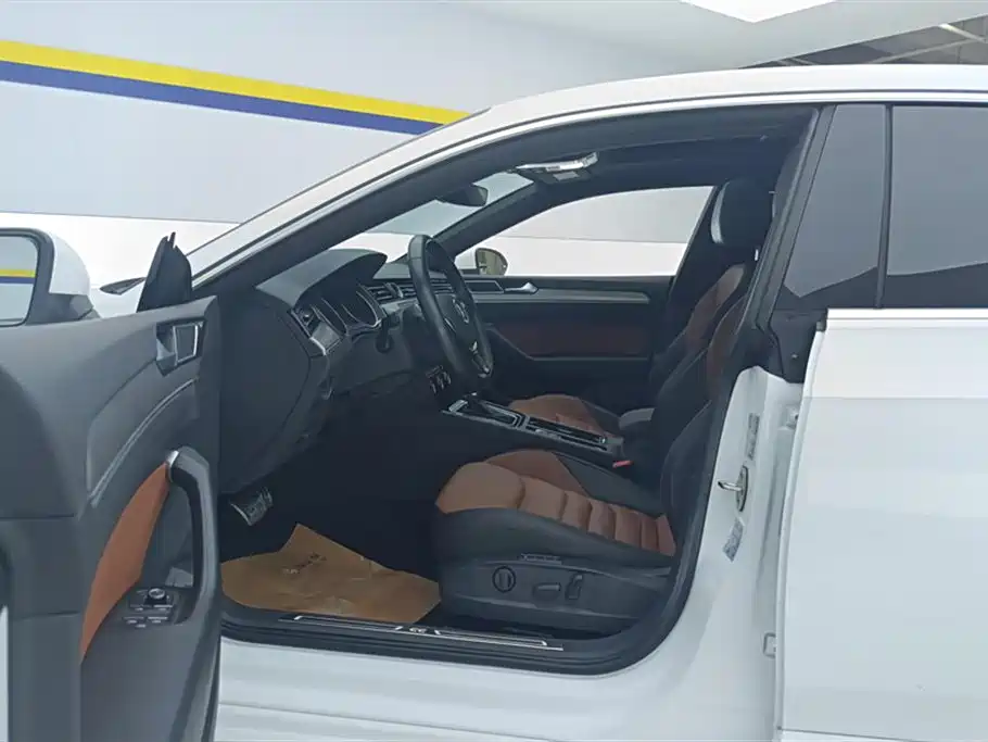 Volkswagen FAW-Volkswagen CC 2019 330TSI Charming Appearance (China V) фото 9