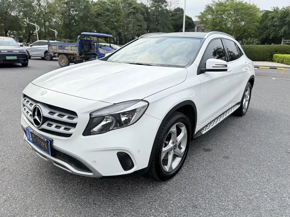 Mercedes-Benz GLA 2017 GLA 200 Dynamic