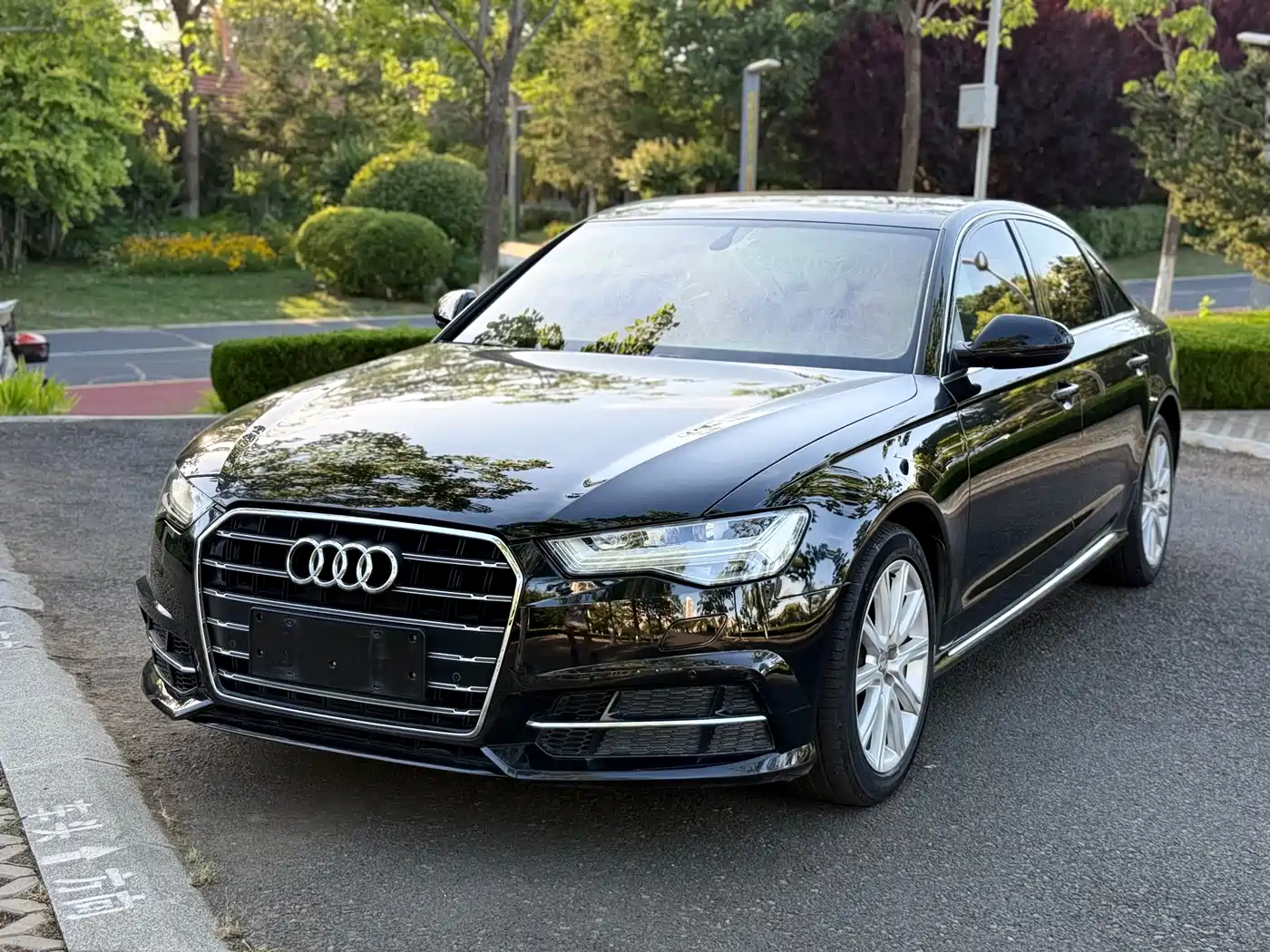 Audi A6L 2018 30th Anniversary TFSI Progressive