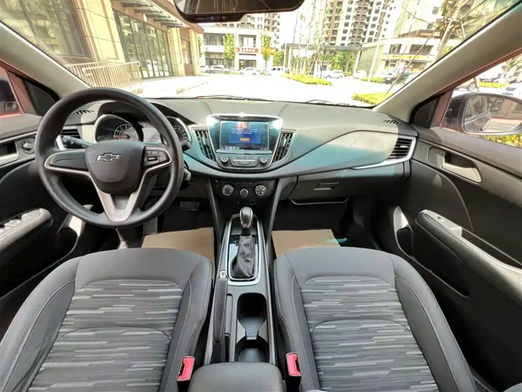Chevrolet Monza 2019 Redline 320T DCT Joy Edition China VI фото 17