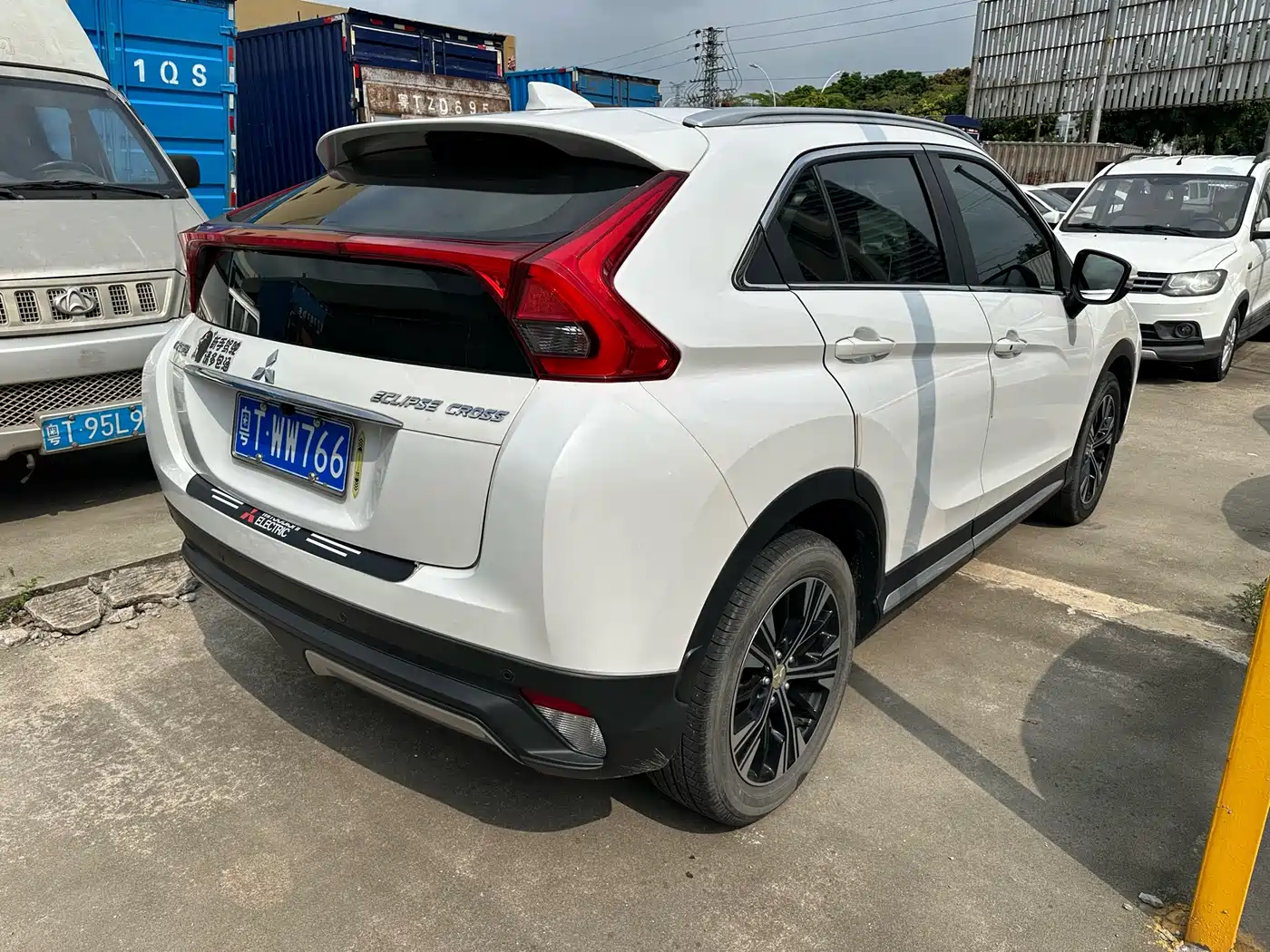 Mitsubishi Eclipse Cross 2021 1.5T CVT 2WD Dream Edition фото 8