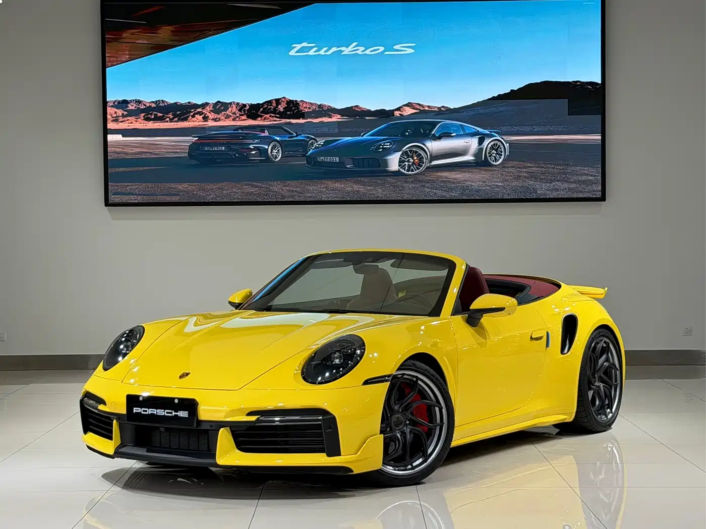 Porsche 911 2022 Turbo S Cabriolet 3.7T