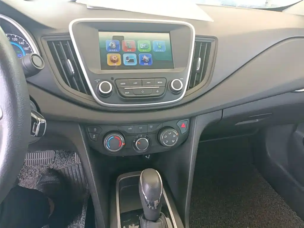 Chevrolet Cavalier 2018 320 Auto Joy Edition фото 13