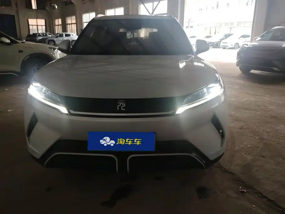 Фото 2 - BYD Yuan UP