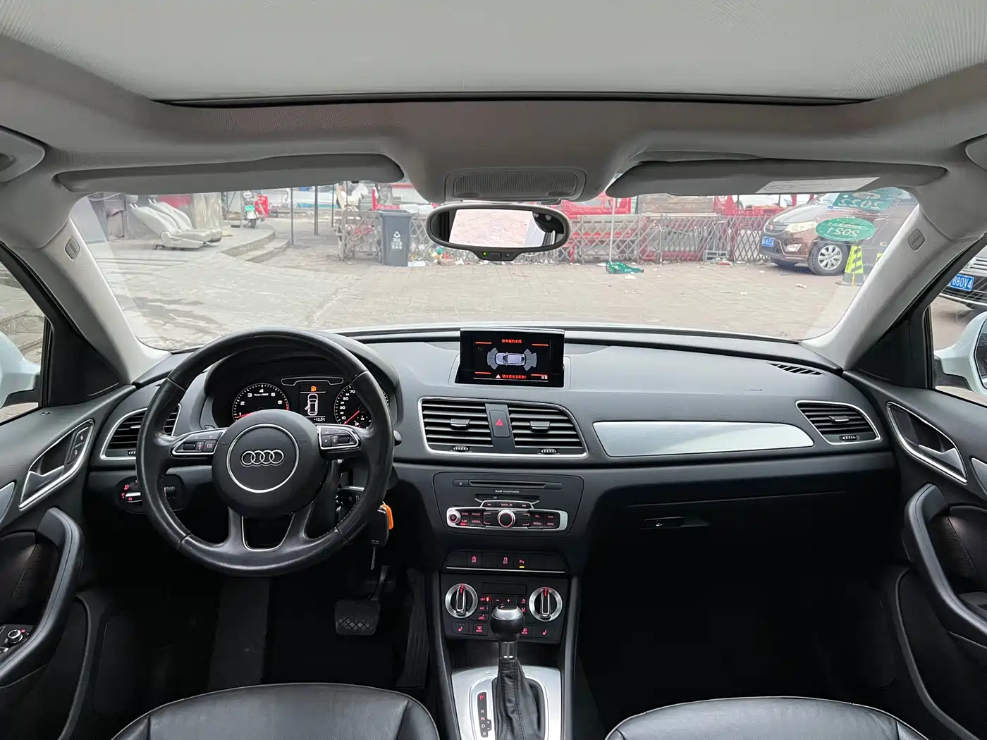 Audi Q3 2015 35 TFSI Comfort фото 7